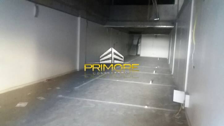 Loja comercial no Lourdes 200m². Pé direito alto.