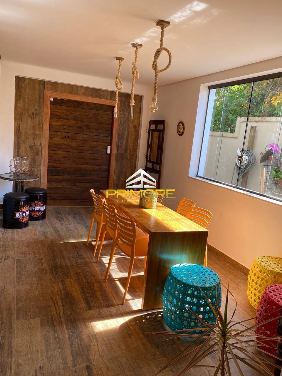 Casa reformada no condomínio Ouro Velho, 5 quartos, 350m²