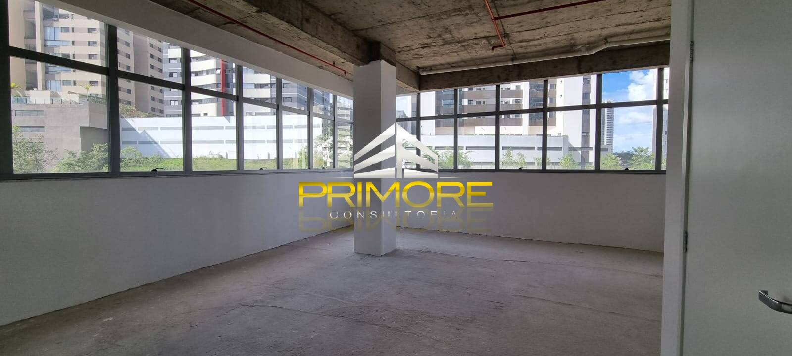 Sala comercial com 40m² para alugar no bairro Vila da Serra