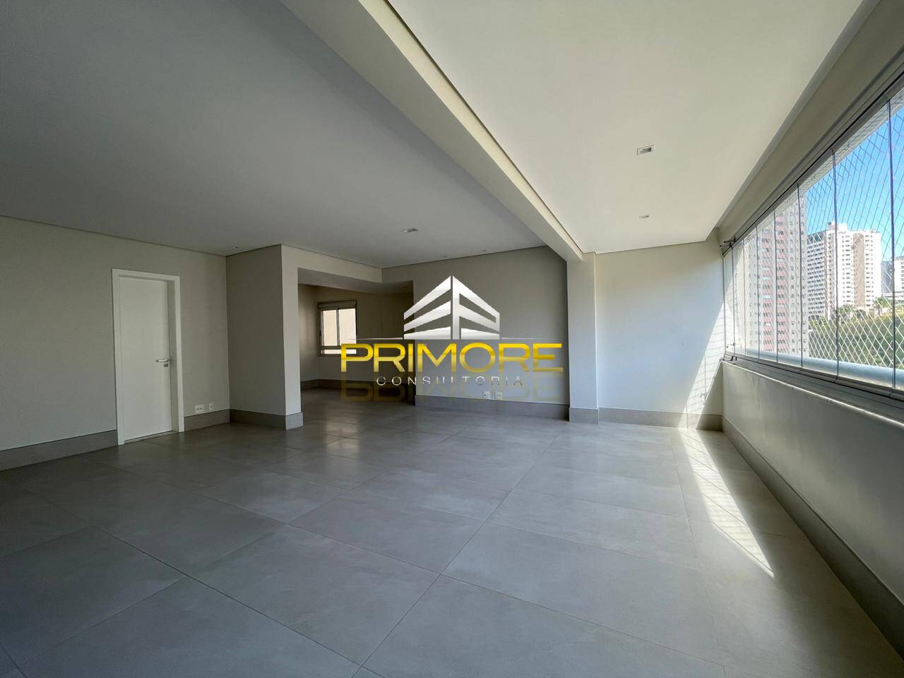 Aluguel no Vila da Serra com 115m² e lazer completo, andar alto