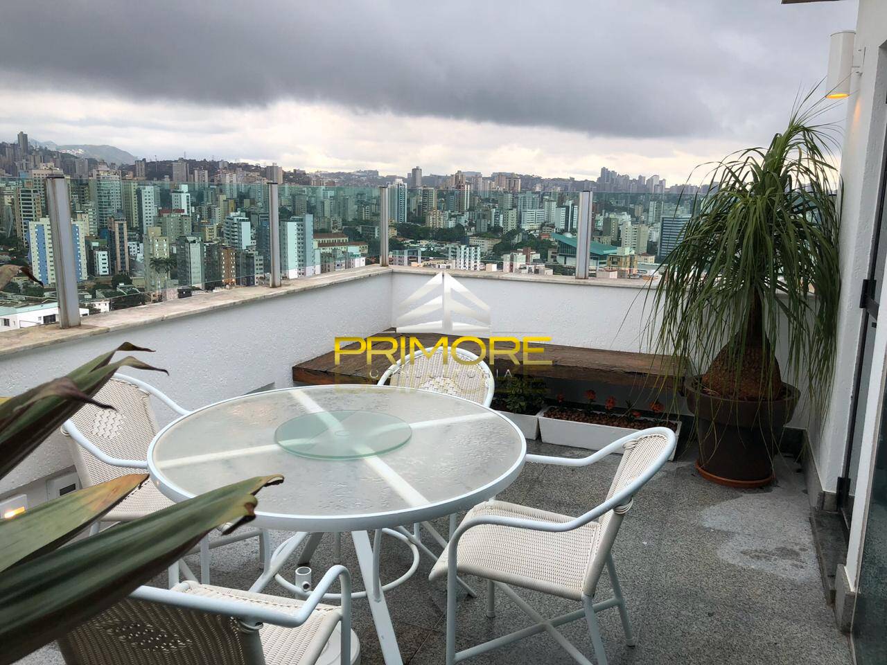 Cobertura duplex no bairro Cruzeiro, zona sul de BH.