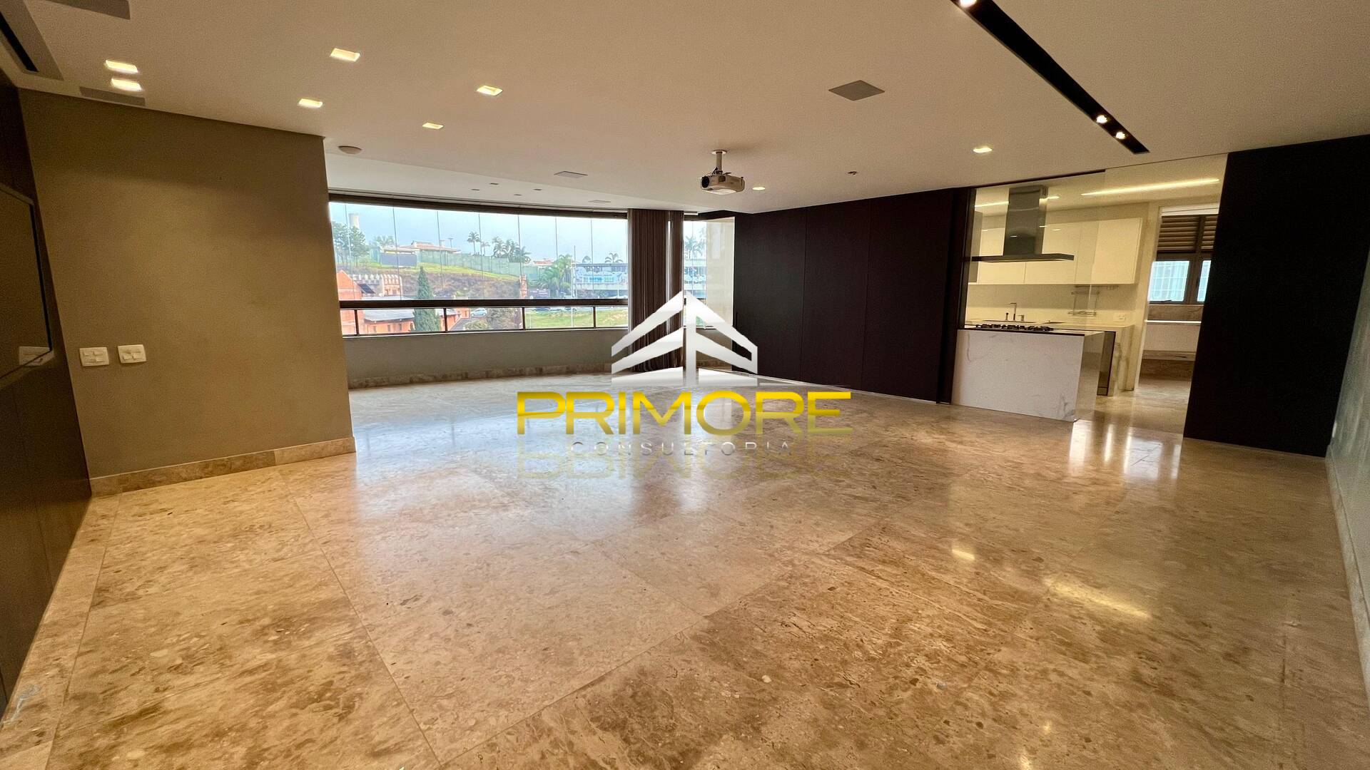 Locação de apartamento com 245m2 no Vale do Sereno 4 vagas.