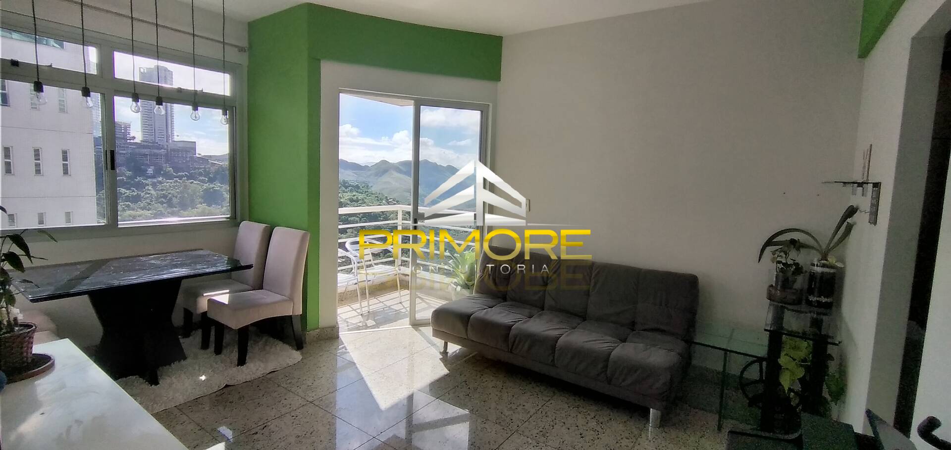 Apartamento 2 Quartos com varanda, 2 vagas no Vila da Serra.
