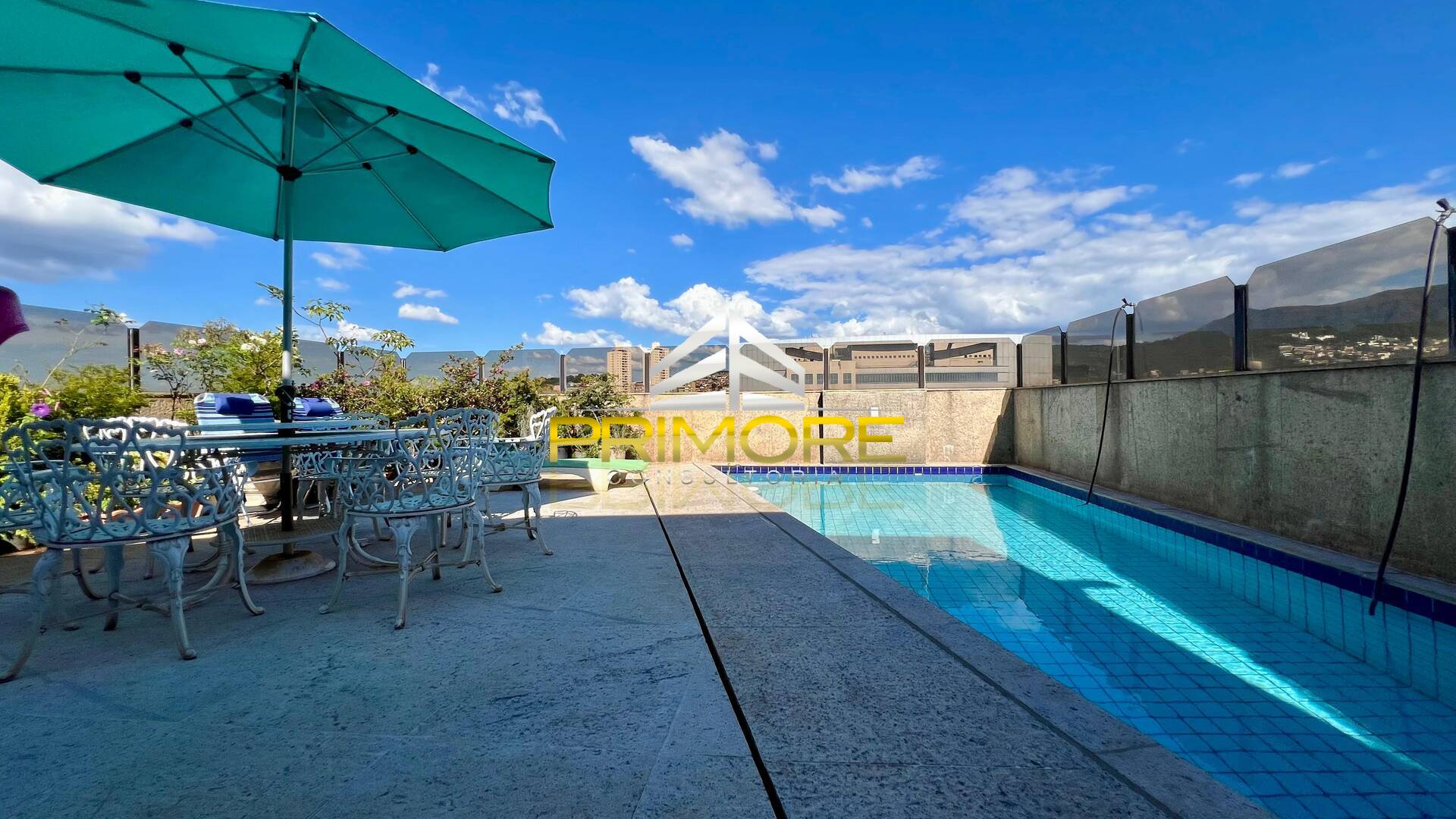 Cobertura Duplex no bairro Funcionários - 440m² com piscina