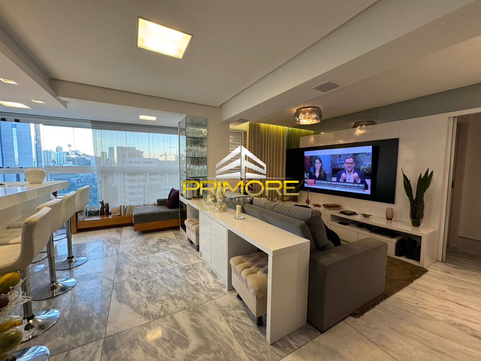 Apartamento com 2 Suítes, 87m², Reformado, em Condomínio com Lazer Completo