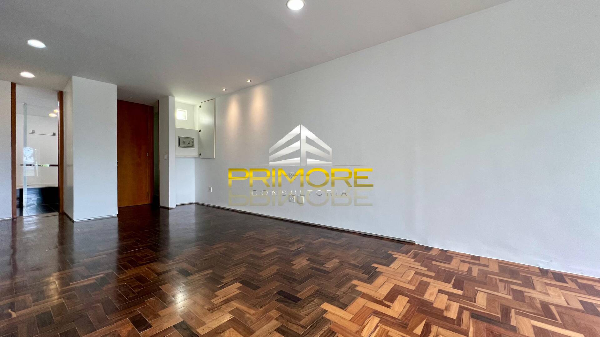 Casa no Condomínio Serra dos Manacás com 390m² e piscina
