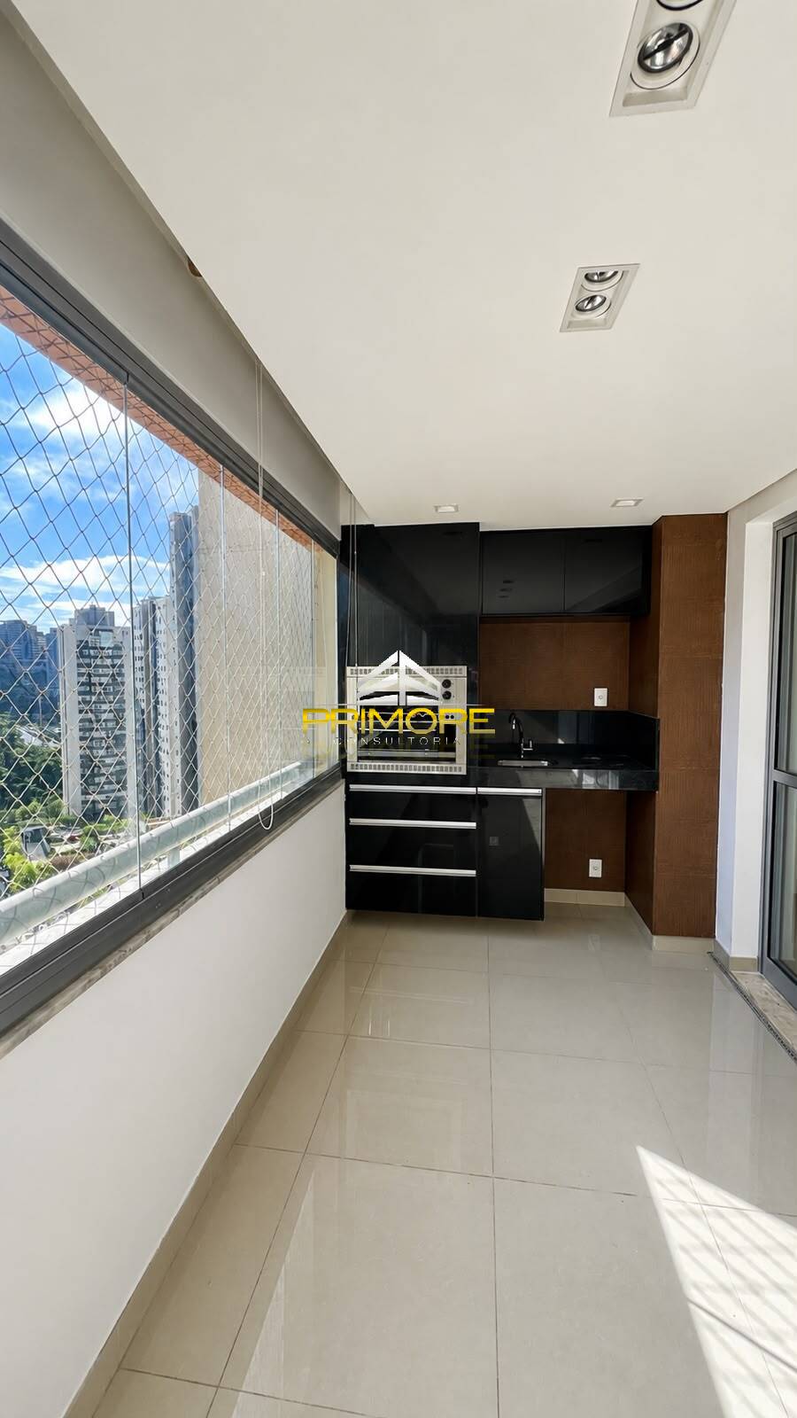 Apartamento de 3 quartos com DCE no Vila da Serra e lazer completo.