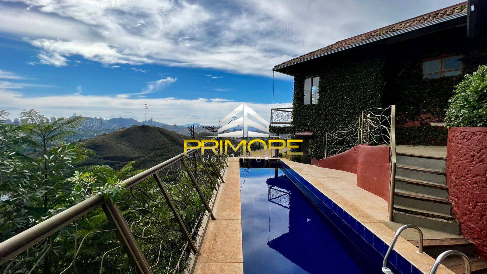 Casa com 4 quartos no condomínio Vila Alpina