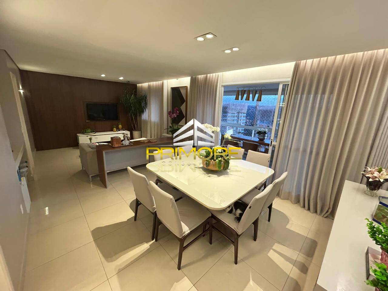 Venda de apartamento no Vila da Serra, andar alto.